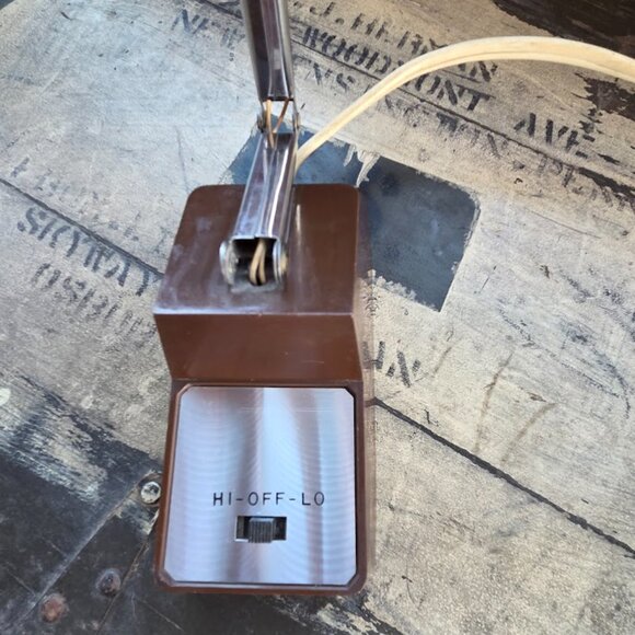 Vintage Pixar Inspired Brown Compact Expandable Desk Lamp - Picture 10 of 16